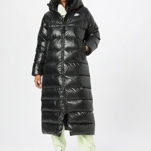 Nike Women's City Winter Parka/Jacket, long,Insulated Down, Hooded
